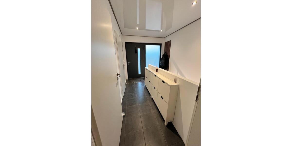 Einfamilienhaus Niedenstein - 5 Zimmer, 140 m&sup2;, 1.600&euro; | Angebot:25863168