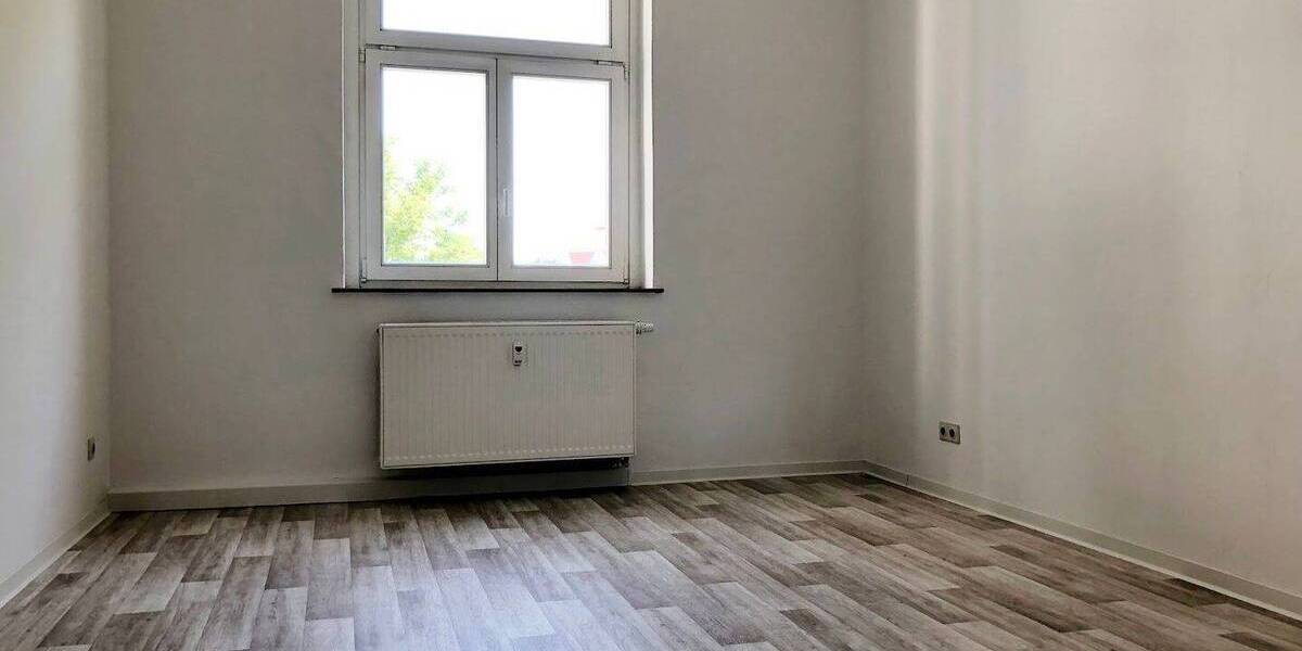Etagenwohnung Riesa Gröba - 2 Zimmer, 65 m&sup2;, 349&euro; | Angebot:25916517