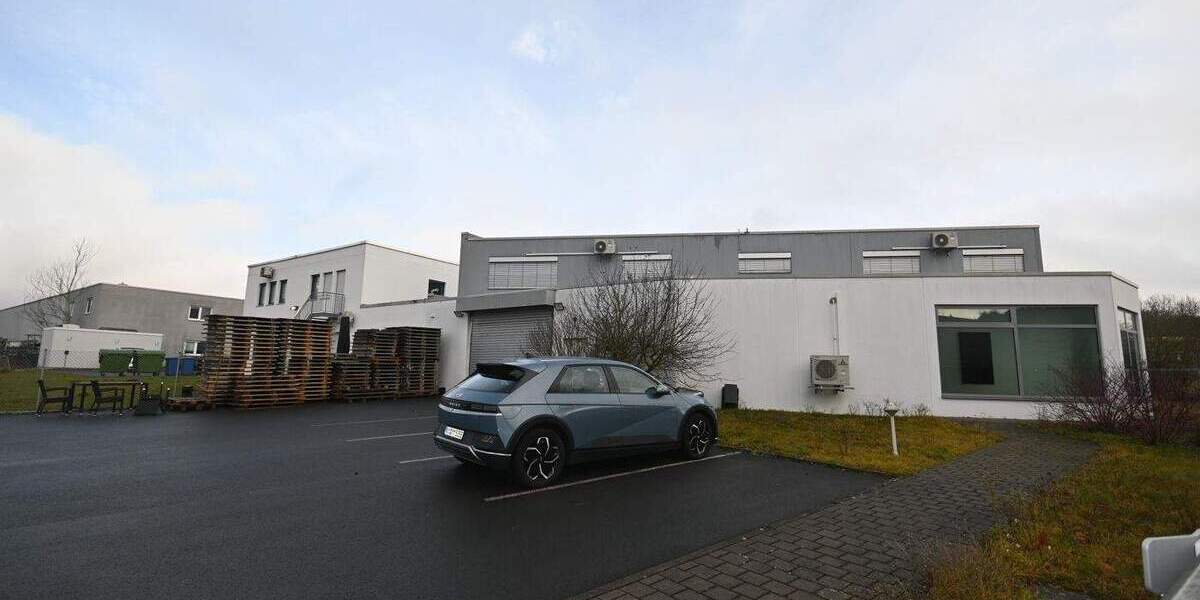 Gewerbeobjekt Berg bei Neumarkt in der Oberpfalz / Loderbach Loderbach - 2.800&euro; | Angebot:24696291