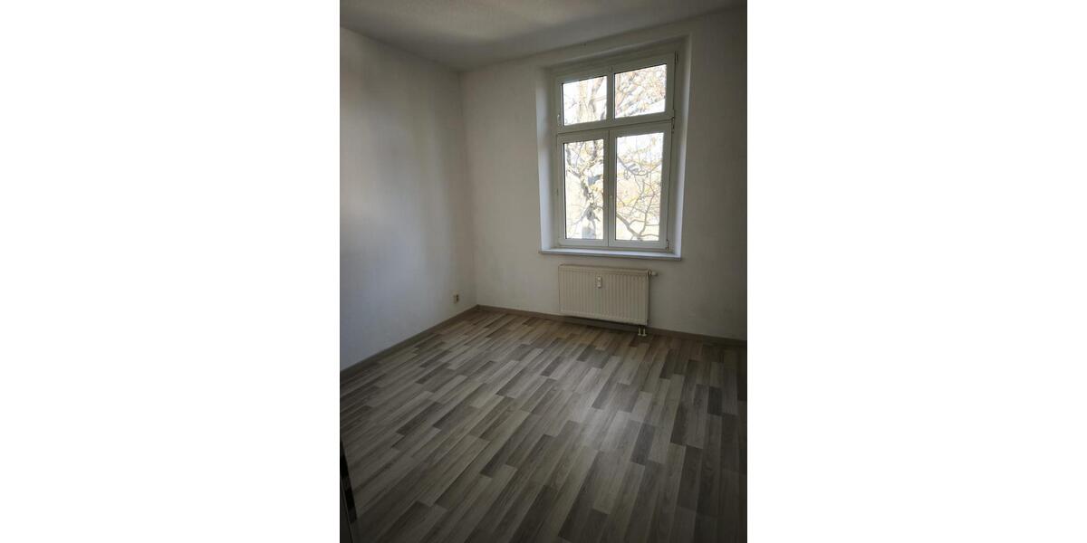 Etagenwohnung Bad Freienwalde (Oder) - 3 Zimmer, 91 m&sup2;, 680&euro; | Angebot:25307448