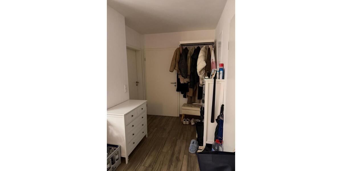 Etagenwohnung Wedel - 3 Zimmer, 93 m&sup2;, 1.300&euro; | Angebot:26672485