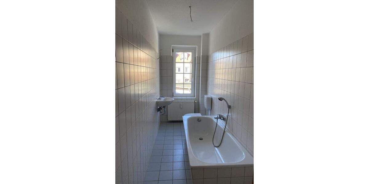 Etagenwohnung Bernburg Bergstadt - 2 Zimmer, 45 m&sup2;, 300&euro; | Angebot:26554572