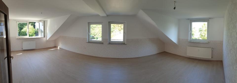 Dachgeschoßwohnung Vlotho - 2 Zimmer, 57 m&sup2;, 450&euro; | Angebot:26403748