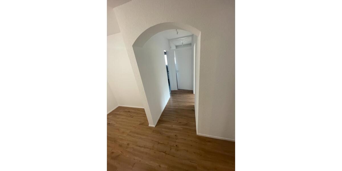 Etagenwohnung Murrhardt - 4.5 Zimmer, 100 m&sup2;, 1.400&euro; | Angebot:26587053