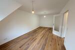 Dachgeschoßwohnung Düsseldorf Stadtbezirk 9 - 1 Zimmer, 35 m&sup2;, 750&euro; | Angebot:26593126