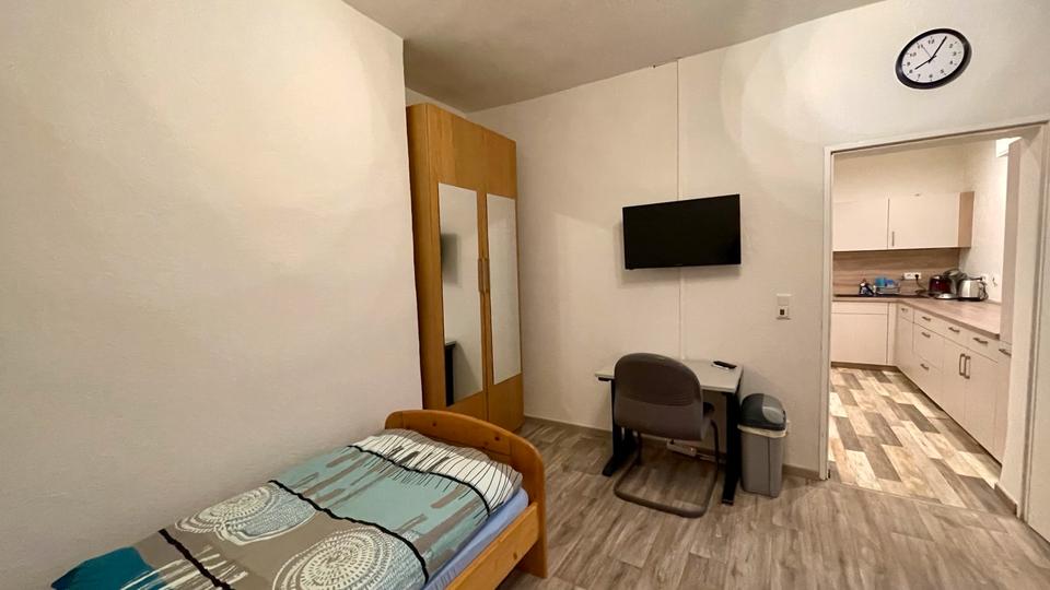 Wohnen auf Zeit Dormagen Sankt Peter - 3 Zimmer, 90 m&sup2;, 15&euro; | Angebot:25412844