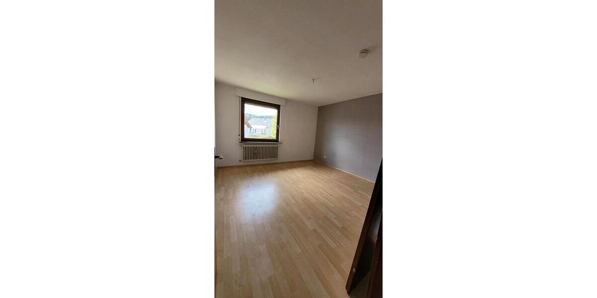 Etagenwohnung Furtwangen im Schwarzwald - 4 Zimmer, 90 m&sup2;, 770&euro; | Angebot:26223611