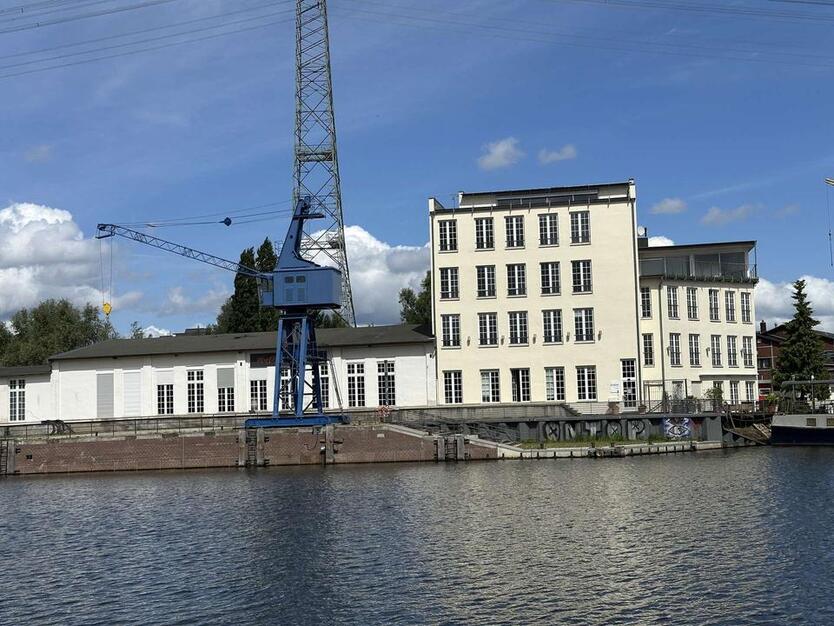 Hochwertige Lofts mit Wasserblick im Harburger Hafen zimmer