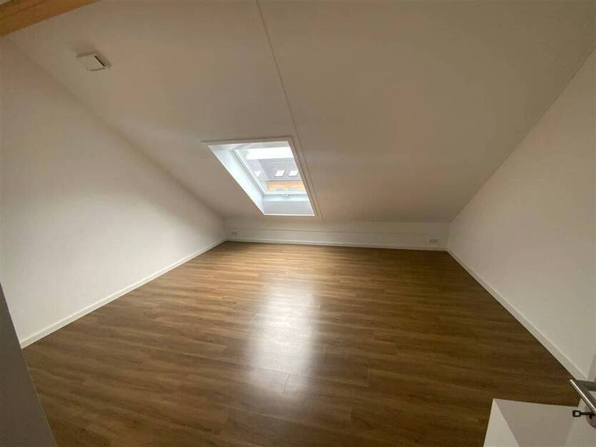 Reihenhaus in Rönnebeck mit ca. 141 m² Wohnfläche, Terrasse und Gartenanteil - höchster Wohnkomfort an der schönen Weser