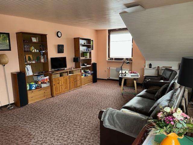 Etagenwohnung Göttingen Weende / Deppoldshausen - 4 Zimmer, 105 m&sup2;, 1.000&euro; | Angebot:25052862