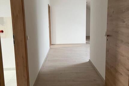 Wohnung Nesse-Apfelstädt Apfelstädt - 4 Zimmer, 130 m&sup2;, 1.300&euro; | Angebot:24731456
