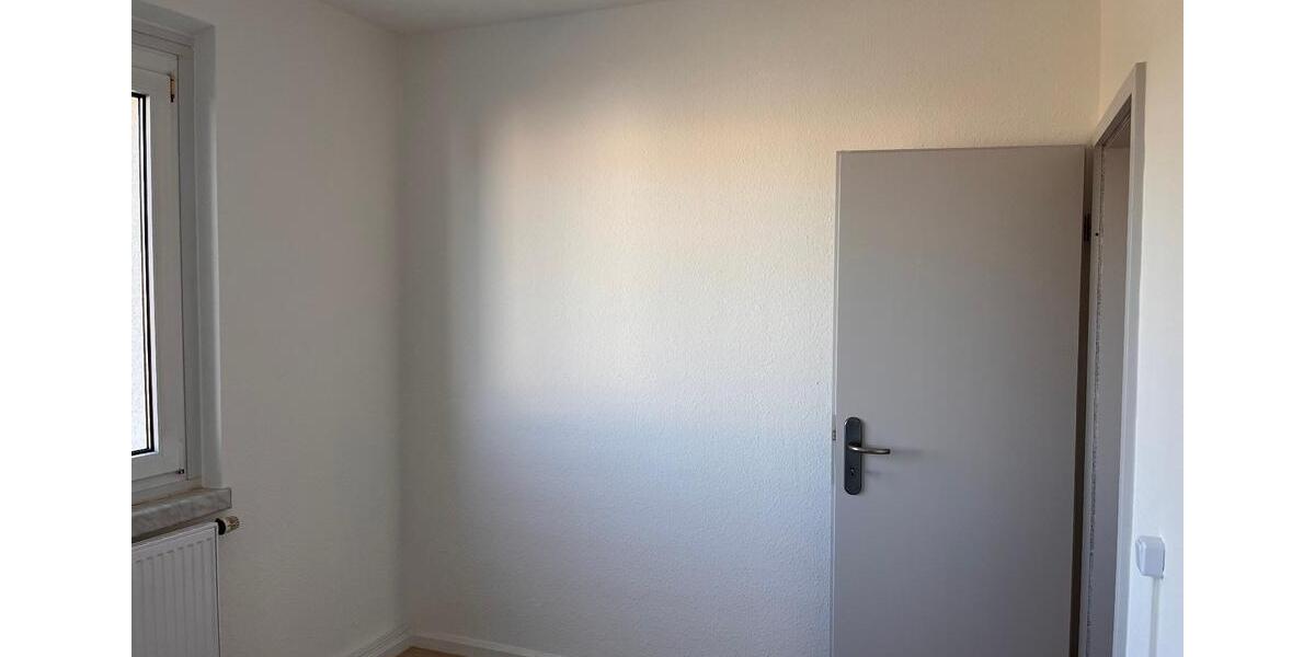 Etagenwohnung Neustrelitz - 3 Zimmer, 54 m&sup2;, 435&euro; | Angebot:26561531