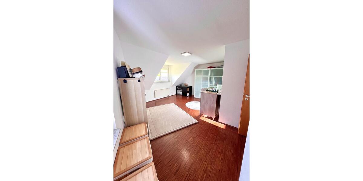 Maisonettenwohnung Gärtringen - 4.5 Zimmer, 118 m&sup2;, 2.150&euro; | Angebot:25894847