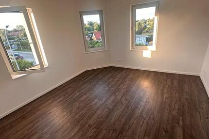 Wohnung Lützen - 3 Zimmer, 74 m&sup2;, 1.008&euro; | Angebot:26524848
