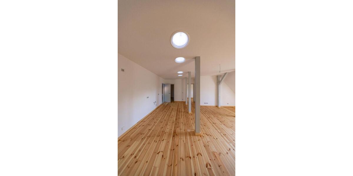 Etagenwohnung Oberbarnim - 4 Zimmer, 107 m&sup2;, 1.279&euro; | Angebot:25752794