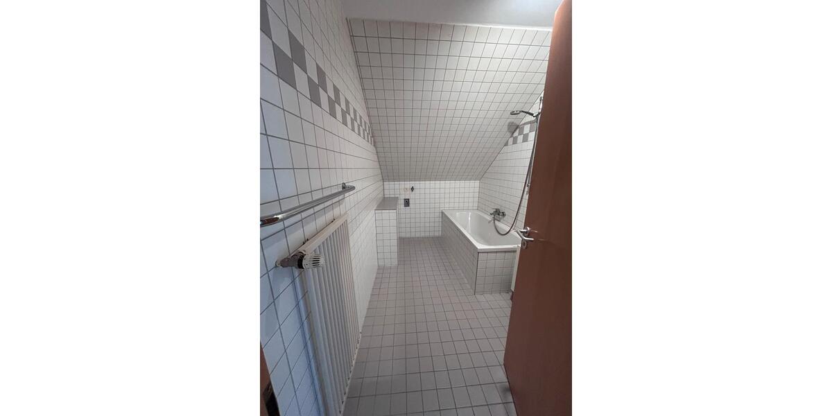 Dachgeschoßwohnung Marienberg - 1 Zimmer, 50 m&sup2;, 295&euro; | Angebot:26585339