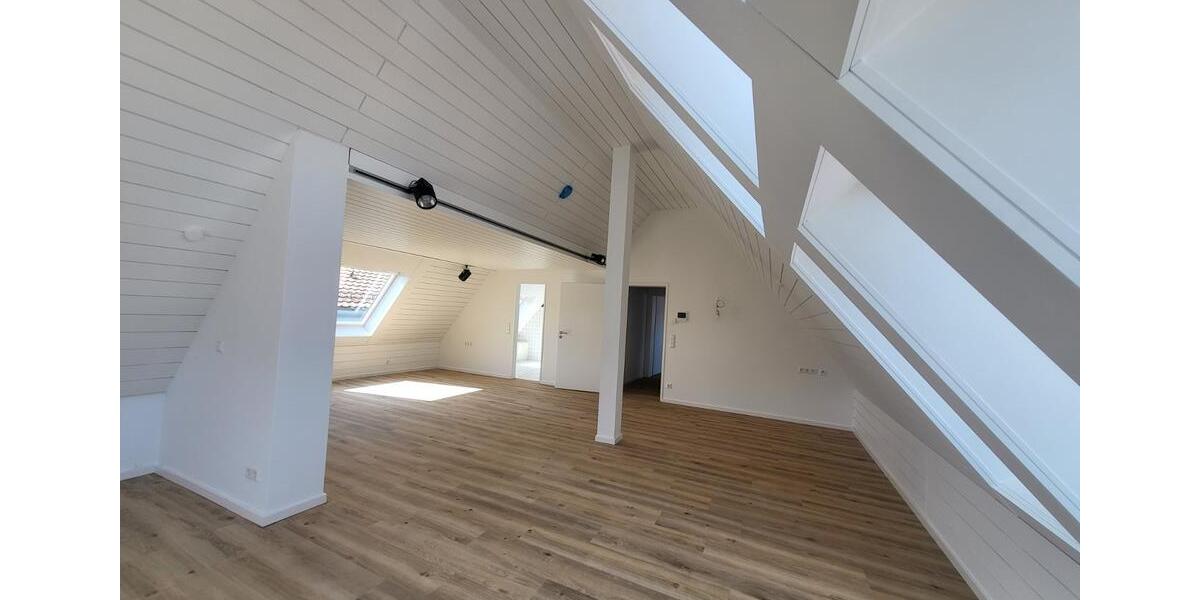 Ausgefallen schöne Penthouse-Wohnung mit großer Terrasse in der Innenstadt von Aalen zu vermieten 2 zimmer