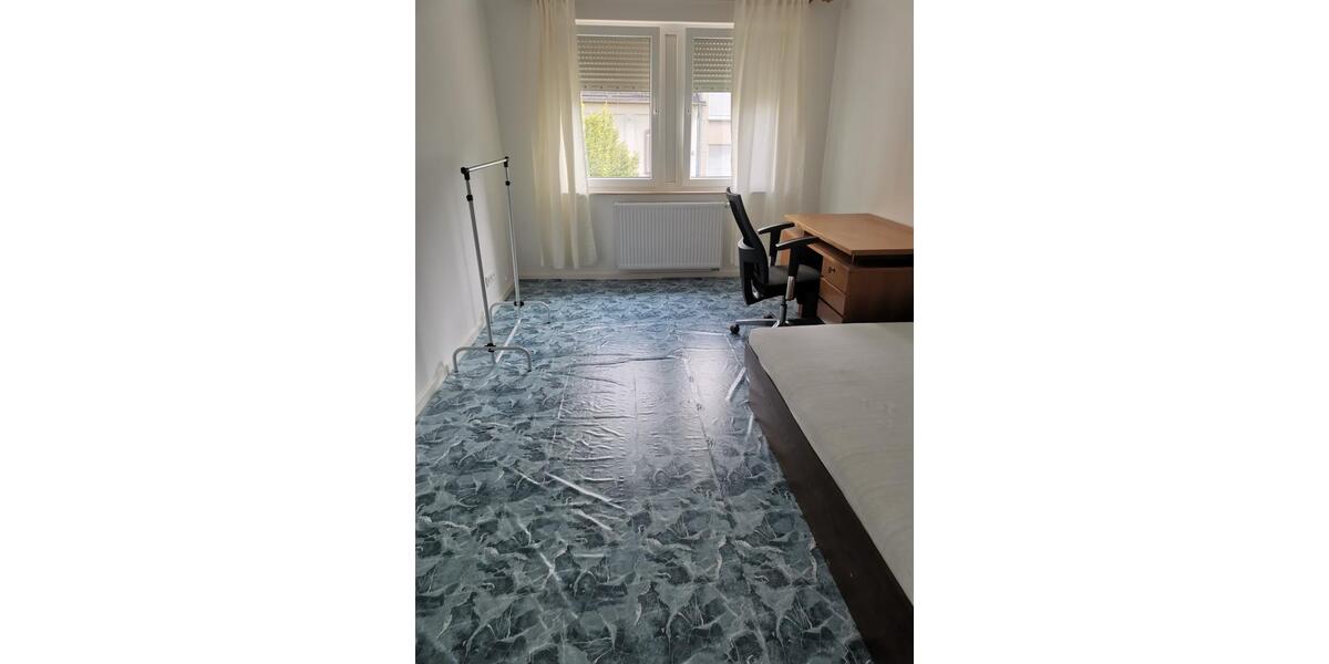 Wohnen auf Zeit Mannheim Fahrlach - 4 Zimmer, 18 m&sup2;, 450&euro; | Angebot:24650402