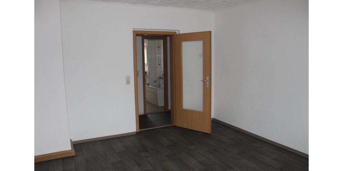 Etagenwohnung Grünhainichen - 3 Zimmer, 62 m&sup2;, 372&euro; | Angebot:21977968