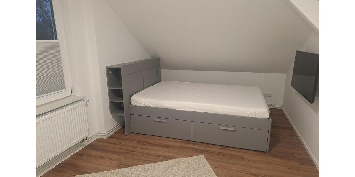 Wohnen auf Zeit Neumünster - 4 Zimmer, 12 m&sup2;, 440&euro; | Angebot:25303662