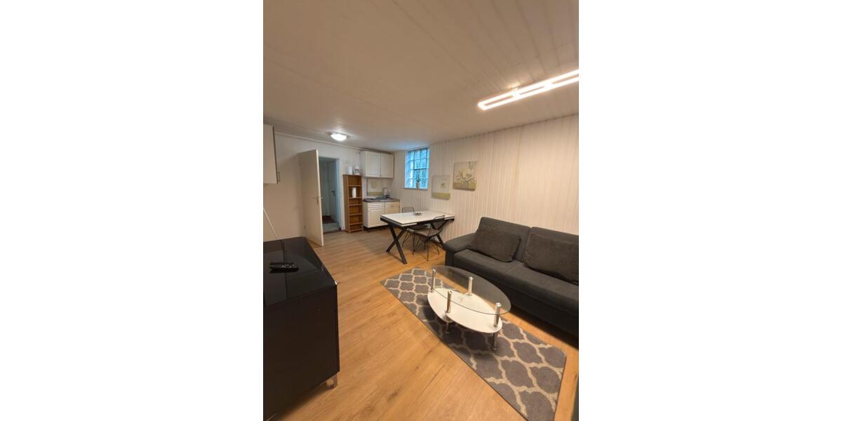 2 Zimmer Wohnung (nicht für Familie geeignet ) 2 zimmer