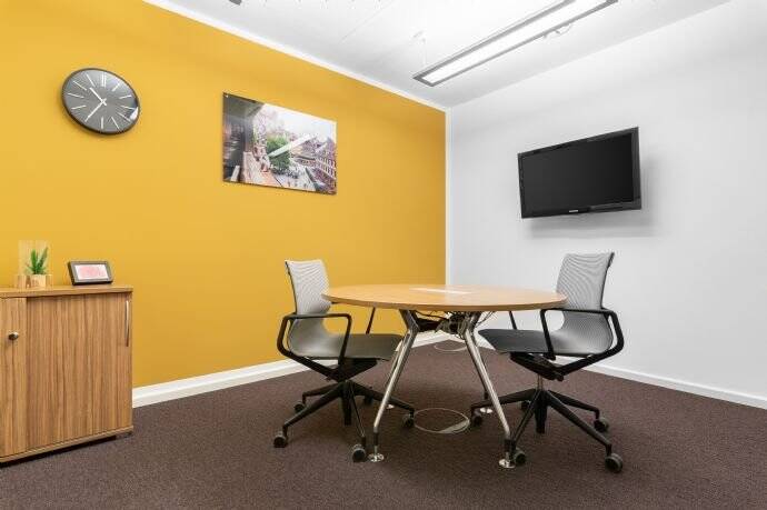 Privater Büroraum für 4 Personen in Regus ZeltnerEck