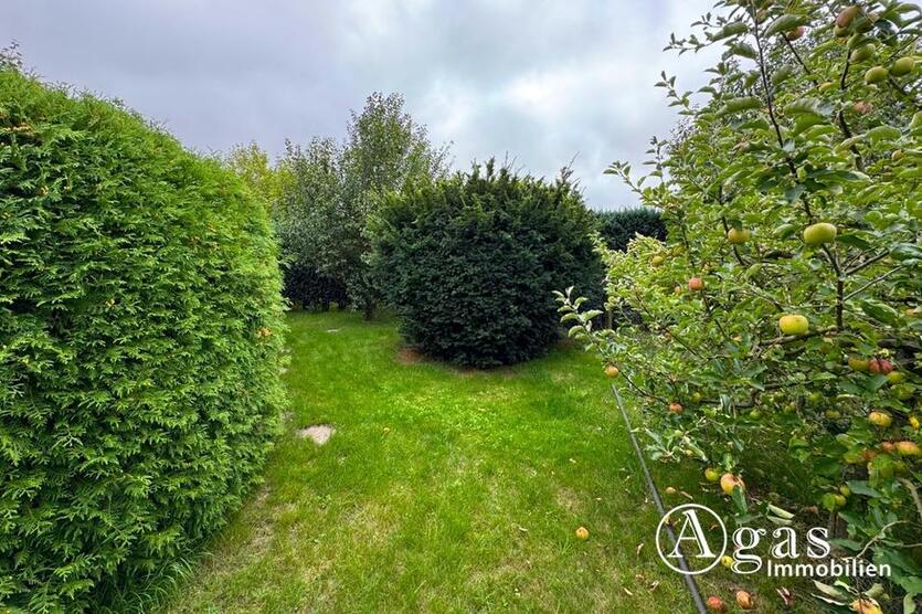 möbliertes Einfamilienhaus mit 180 m² Wohnfläche, 6 Zimmern und Pool in Ahrensfelde