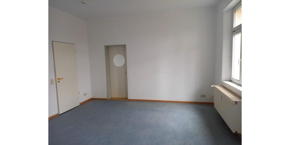 Etagenwohnung Saalfeld (Saale) - 2 Zimmer, 54 m&sup2;, 320&euro; | Angebot:24441348