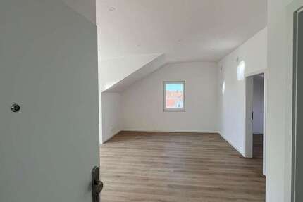 Wohnung zum Mieten in Jockgrim 896 € 64 m²
