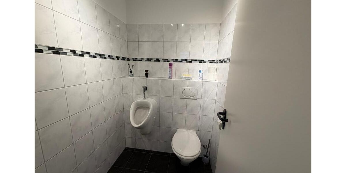 Gewerbeobjekt Gudensberg - 1.000&euro; | Angebot:24850794