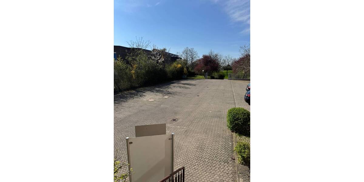 Gewerbeobjekt Freiburg im Breisgau St. Georgen - 1 Zimmer, 736 m&sup2;, 6.350&euro; | Angebot:25746096