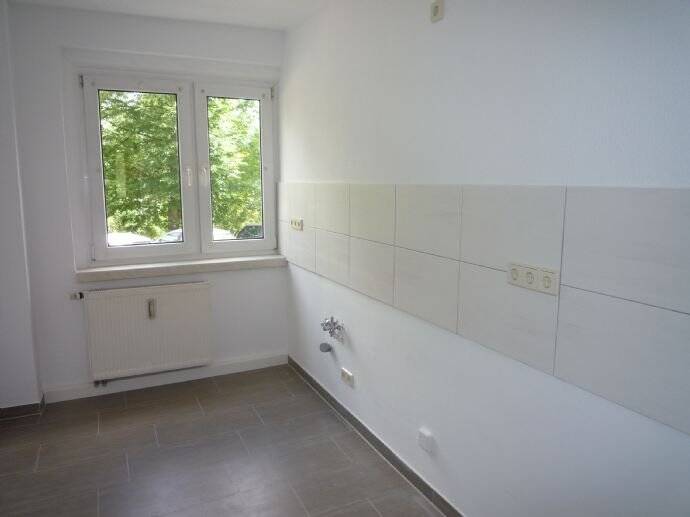 Etagenwohnung Reinsdorf - 3 Zimmer, 57 m&sup2;, 340&euro; | Angebot:25707486