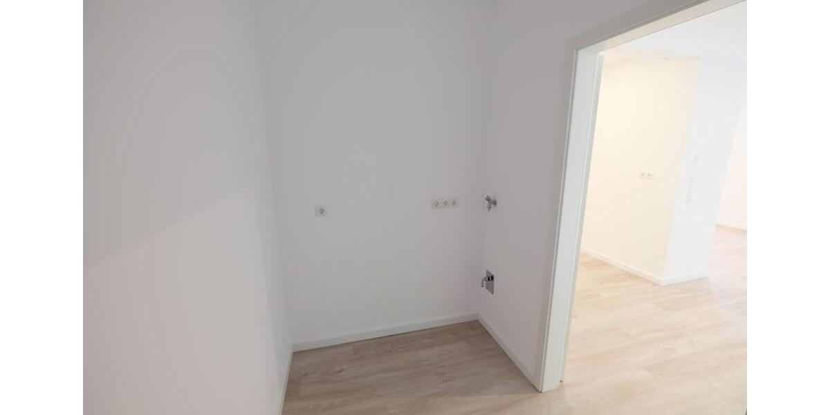 Zwei- Zimmer Erdgeschosswohnung mit Terrasse und kleinem Garten 2 zimmer