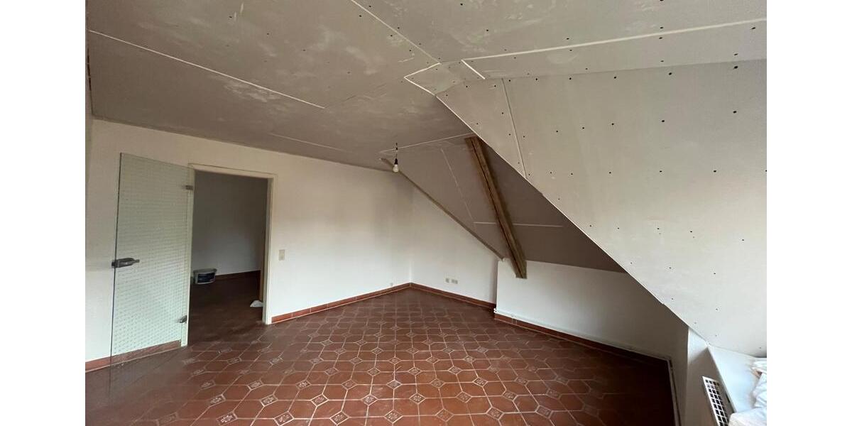 Etagenwohnung Rastede - 3 Zimmer, 88 m&sup2;, 880&euro; | Angebot:25320536