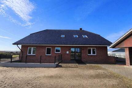 Haus Bornhöved - 7 Zimmer, 276 m&sup2;, 2.295&euro; | Angebot:25672610