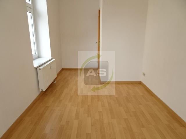 Erdgeschoßwohnung Zwickau Zwickau-Nord - 4 Zimmer, 96 m&sup2;, 669&euro; | Angebot:25854233