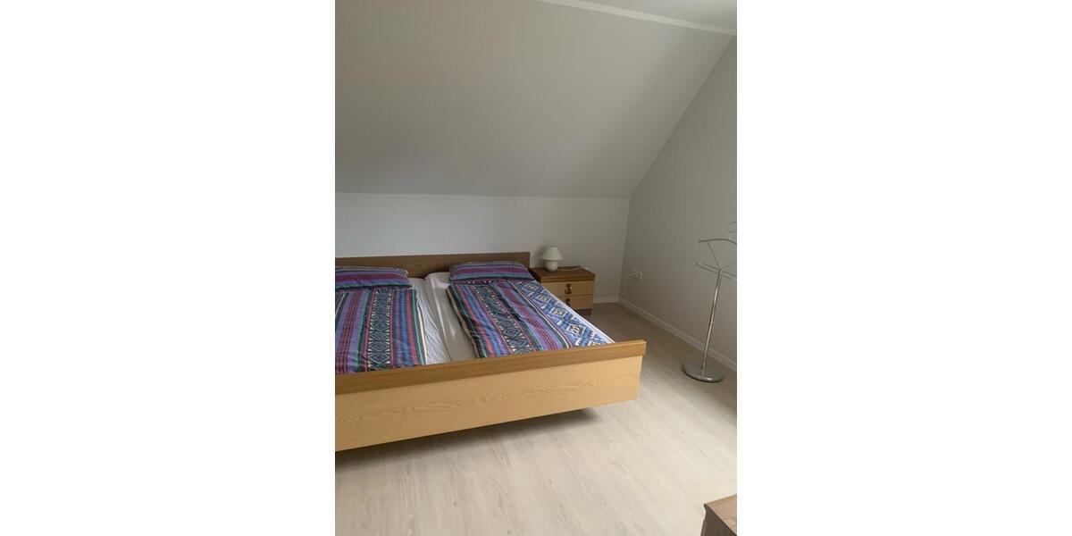 Wohnen auf Zeit Bad Arolsen - 3 Zimmer, 85 m&sup2;, 20&euro; | Angebot:24805475