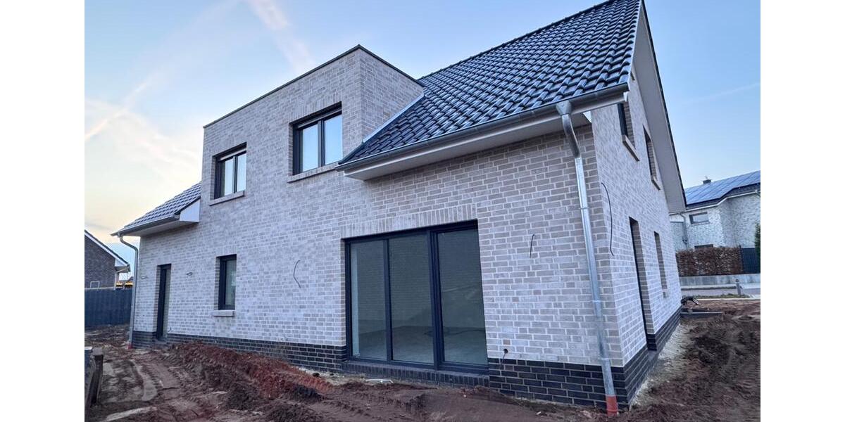 Doppelhaushälfte Verden (Aller) - 4 Zimmer, 125 m&sup2;, 1.400&euro; | Angebot:24719573