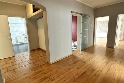 Wohnung Gelsenkirchen - 4 Zimmer, 130 m&sup2;, 750&euro; | Angebot:21437740
