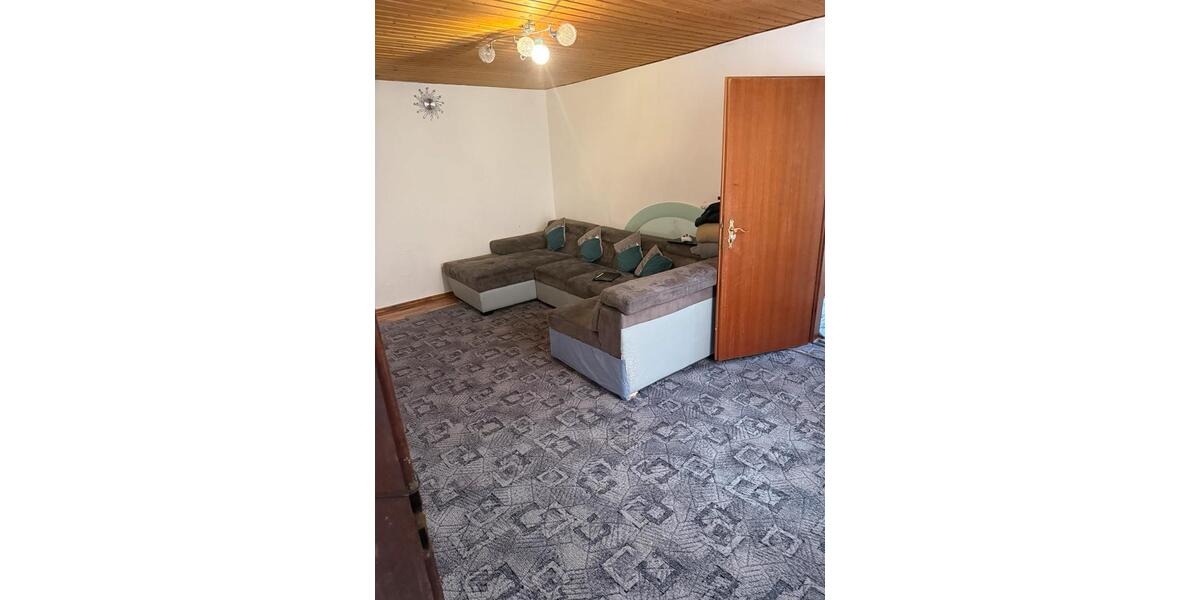 Etagenwohnung Merzig - 5 Zimmer, 160 m&sup2;, 1.250&euro; | Angebot:26069167