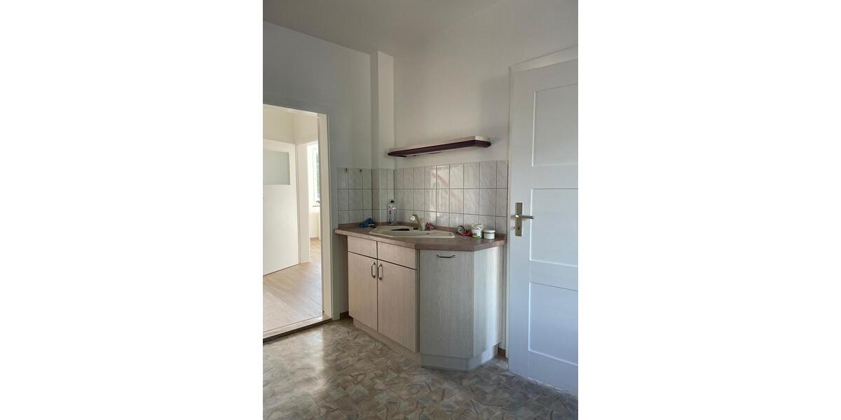 Etagenwohnung Zwönitz - 2 Zimmer, 45 m&sup2;, 300&euro; | Angebot:26477520