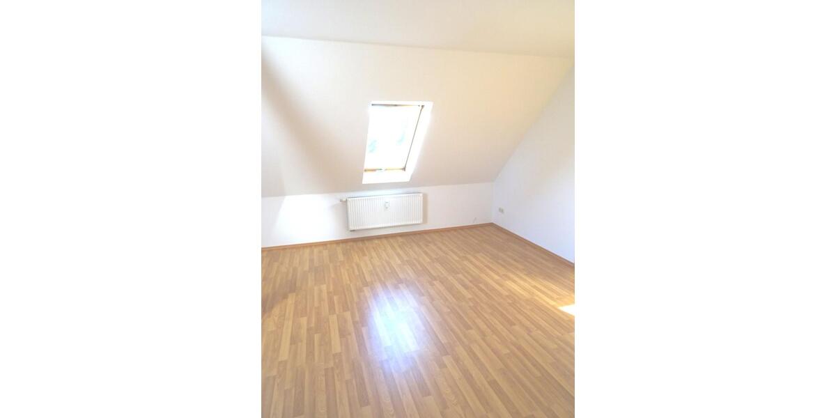 * gemütliche 2 Zimmer Wohnung in Leubnitz zu vermieten * mit Wanne und Dusche * 2 zimmer