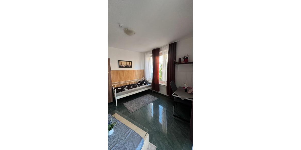 Etagenwohnung Düsseldorf Stadtbezirk 3 - 1 Zimmer, 30 m&sup2;, 800&euro; | Angebot:26660532