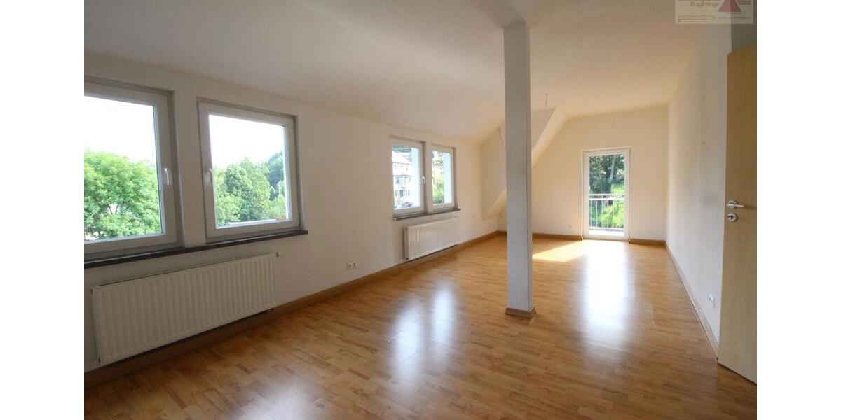 Dachgeschoßwohnung Schwarzenberg/Erzgebirge Erzgebirge - 3.5 Zimmer, 98 m&sup2;, 780&euro; | Angebot:24810869