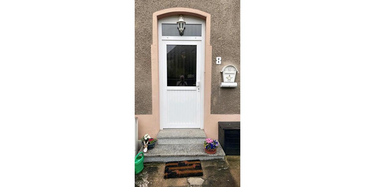 Erdgeschoßwohnung Wettin-Löbejün Löbejün - 2.5 Zimmer, 45 m&sup2;, 270&euro; | Angebot:26235448