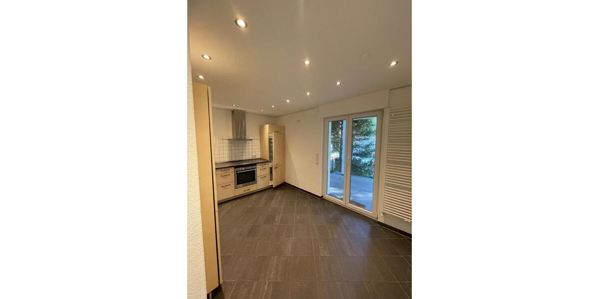 Terrassenwohnung Darmstadt Eberstadt - 3 Zimmer, 110 m&sup2;, 1.780&euro; | Angebot:24344984