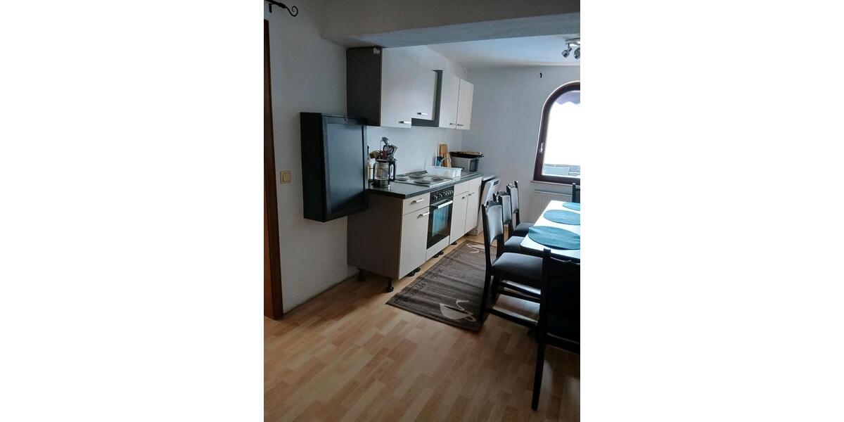 Wohnen auf Zeit Ilbesheim bei Landau in der Pfalz - 9 Zimmer, 300 m&sup2;, 18&euro; | Angebot:25378016