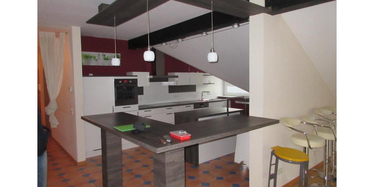 Dachgeschoßwohnung Lissendorf - 3 Zimmer, 143 m&sup2;, 1.050&euro; | Angebot:25056598