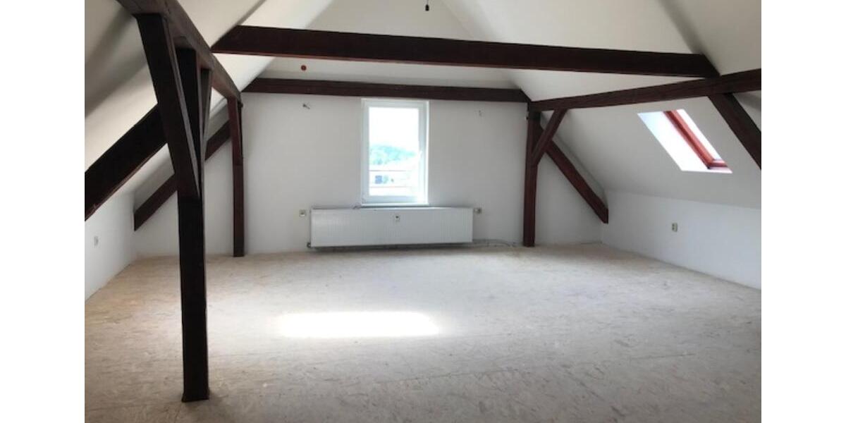 Dachgeschoßwohnung Trebbin - 4 Zimmer, 121 m&sup2;, 1.209&euro; | Angebot:24638088