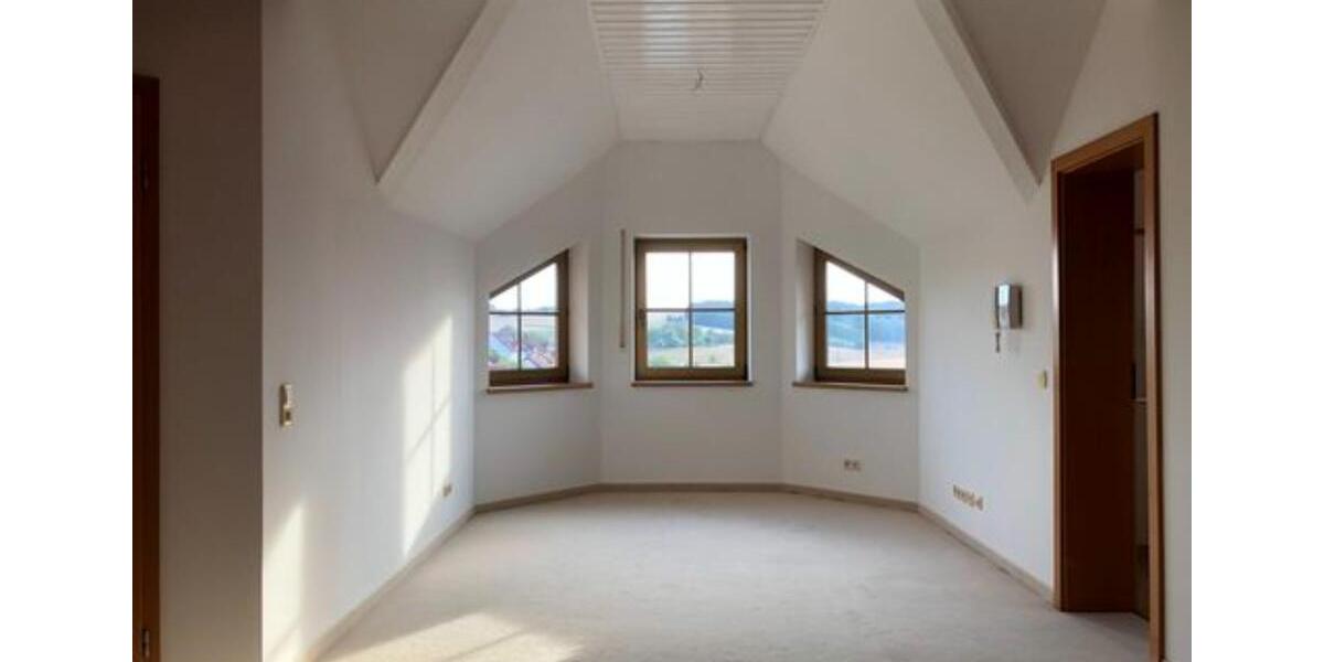 Einfamilienhaus Hohenroth - 5 Zimmer, 190 m&sup2;, 1.450&euro; | Angebot:25895287